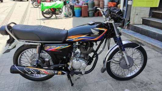 Honda CG 125 | Model 2018 | Document guaranty  |boimtric moqy py mjood