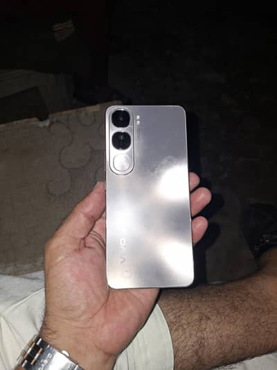 Vivo Y200