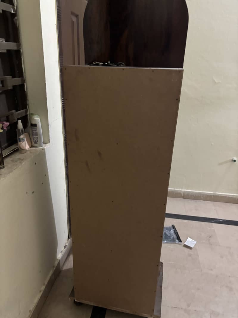 Standing mirror 2