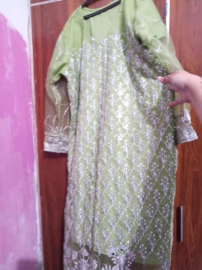 hr suite ki price different