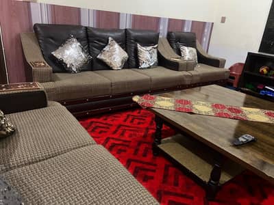 New condition sofas table not include