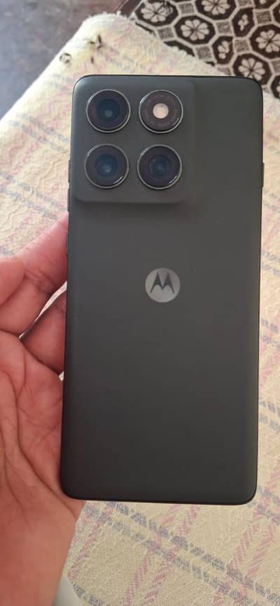 moto edge 2025
