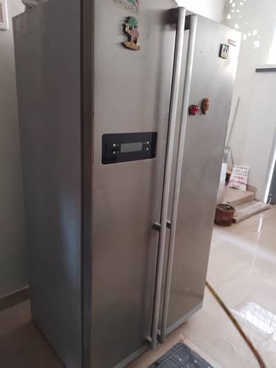 Kenwood side by side (double door) Refrigerator