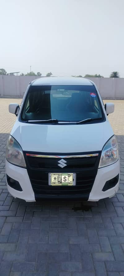 WagonR VXL 2017 (White)