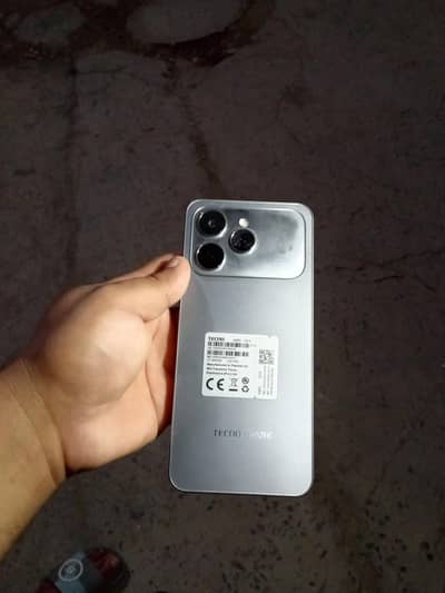 Tecno spark 40