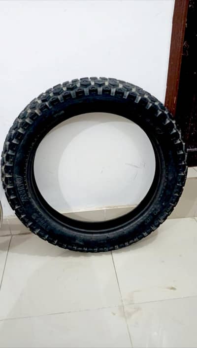 off road tyre (110/90/17)