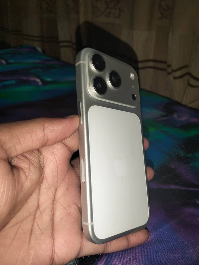 iPhone 17 pro 2