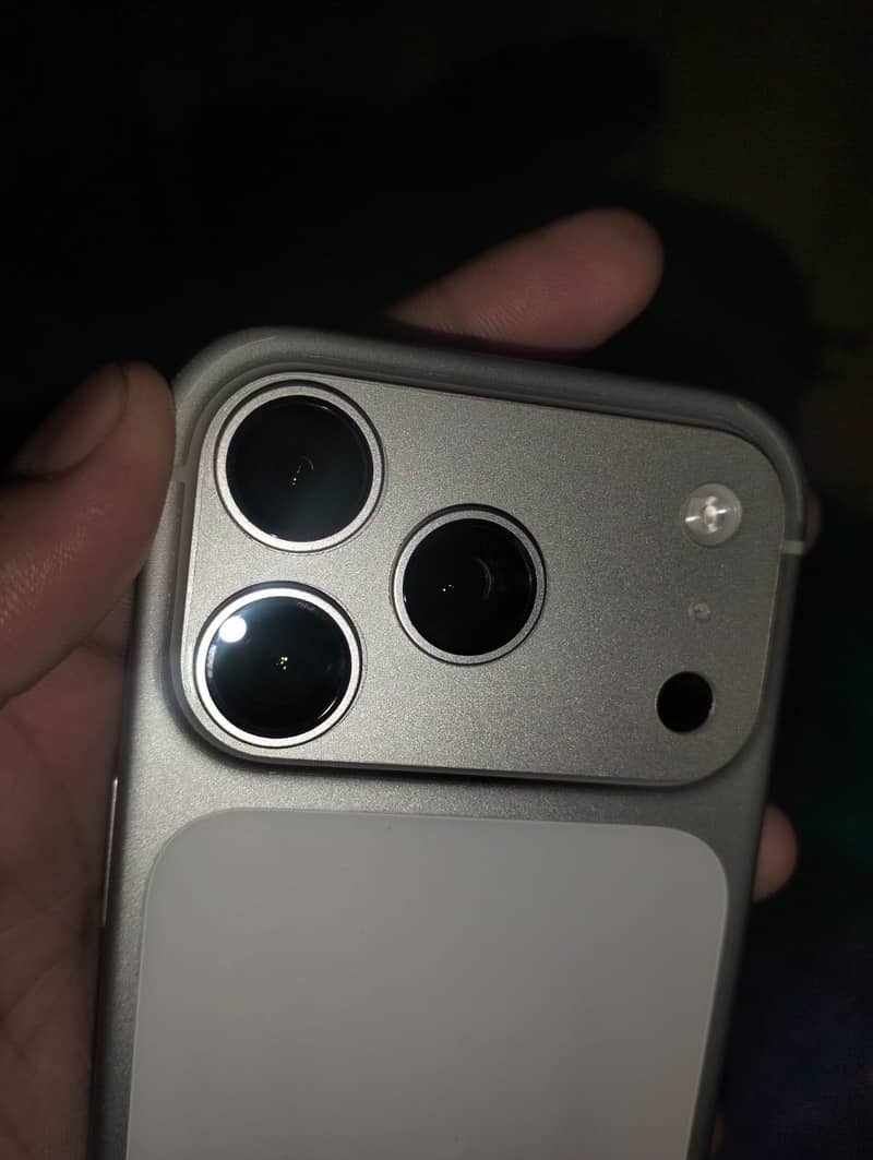 iPhone 17 pro 7