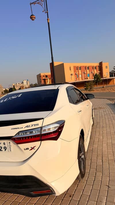 Toyota Altis Grande 2021