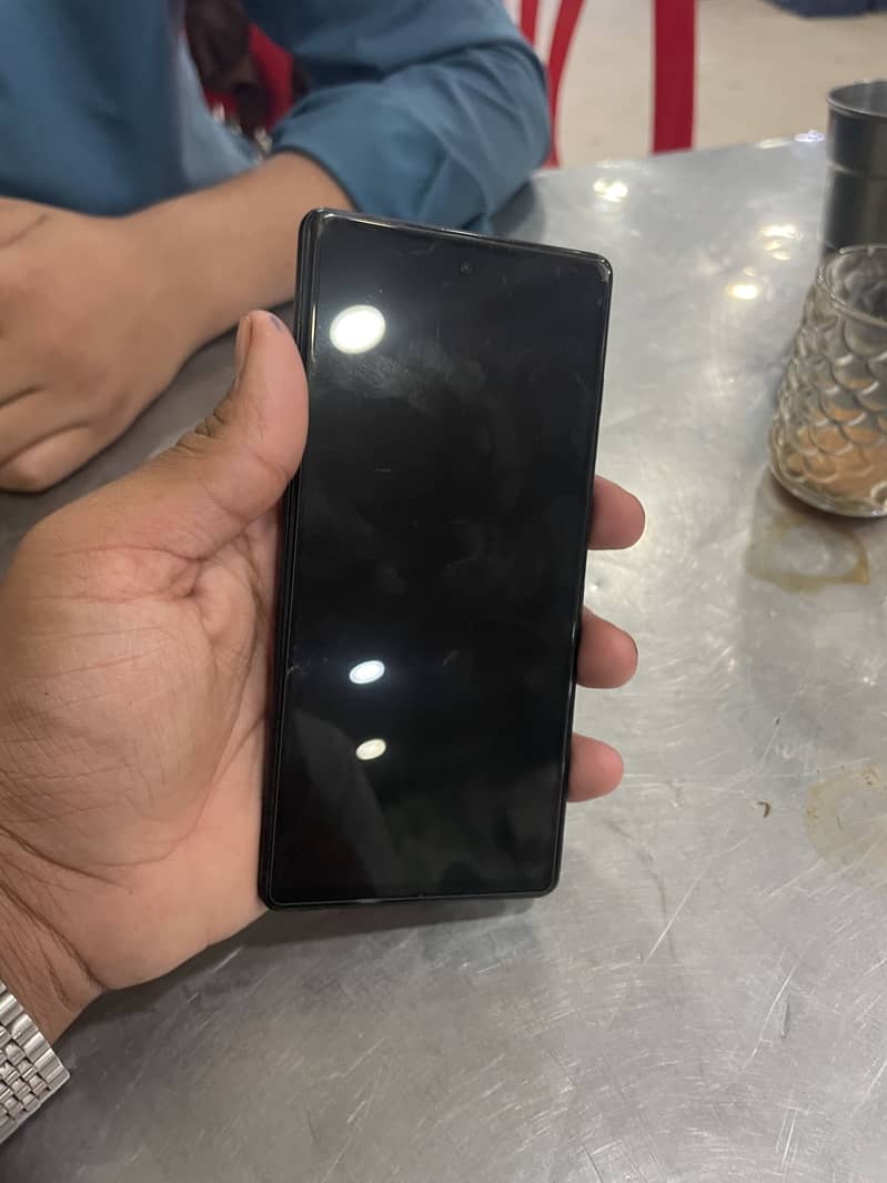 Google Pixel 6a 5