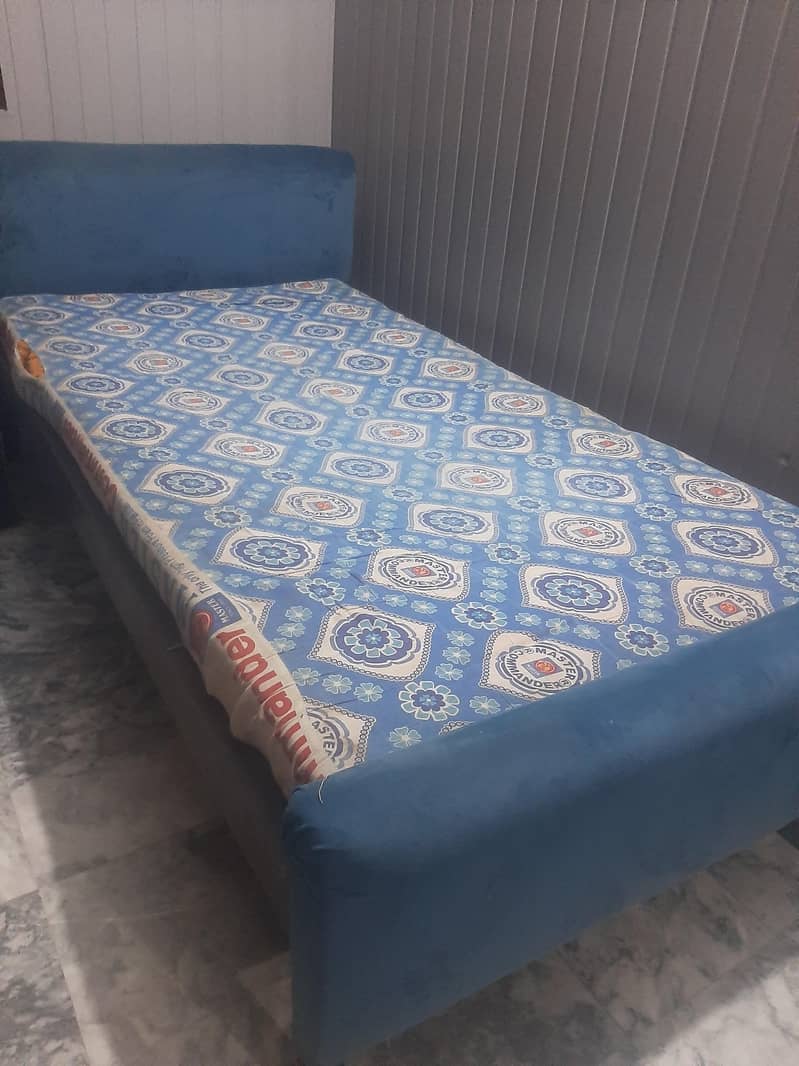 single bed 0