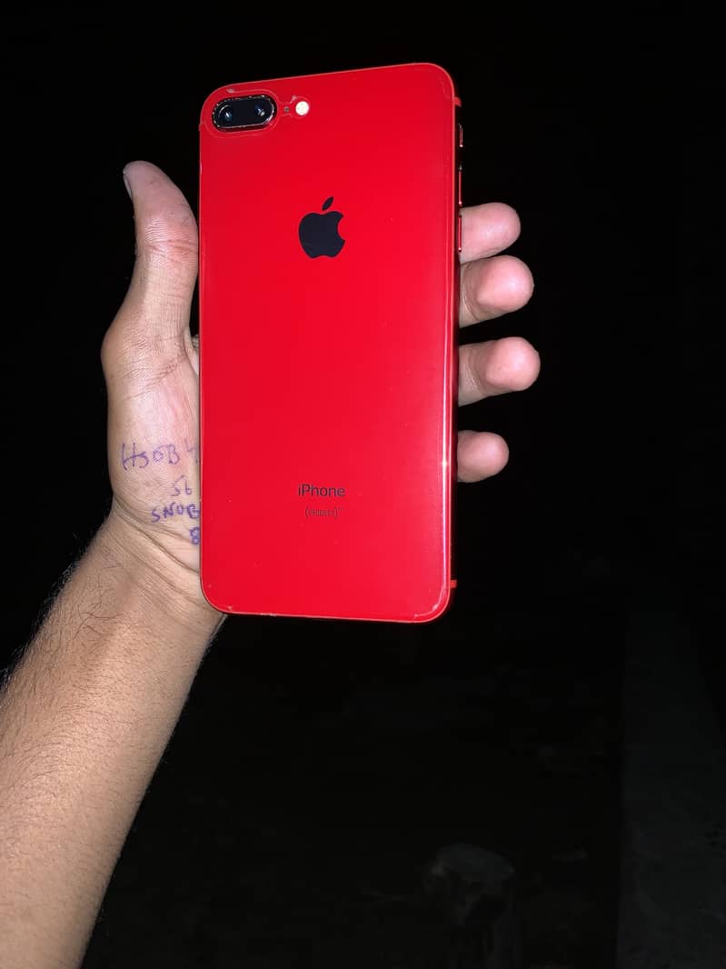 Apple iPhone 8 Plus 5