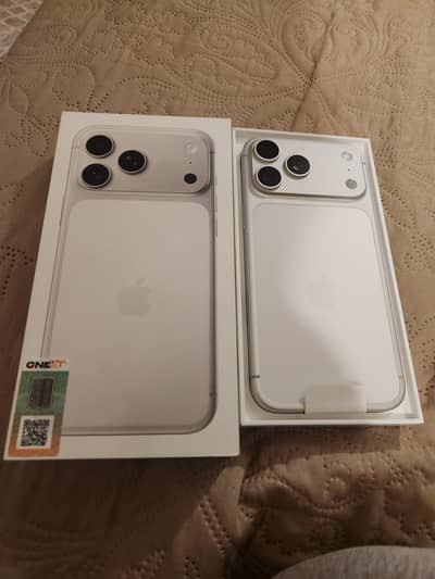 17 pro Max 256GB PTA Cycle 15 Full warranty