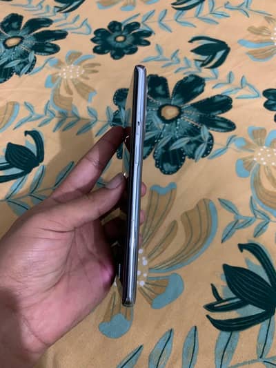 One Plus 9 Pro 10 by 10 coundition