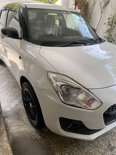 Suzuki Swift GL CVT 2022