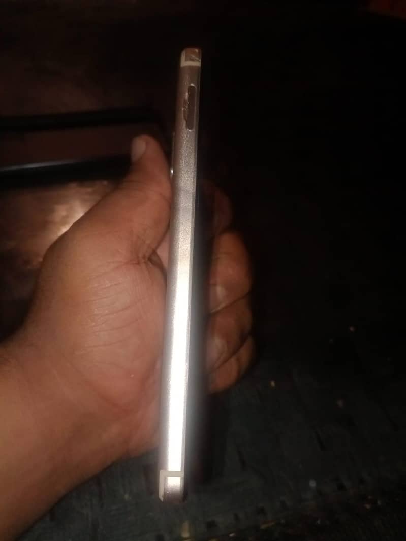 Sharp Aquos Sense basic4 4 /64 1
