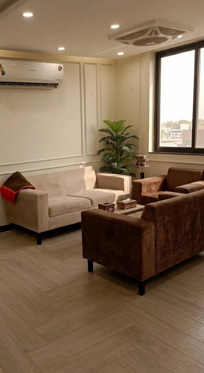 used sofa set 0