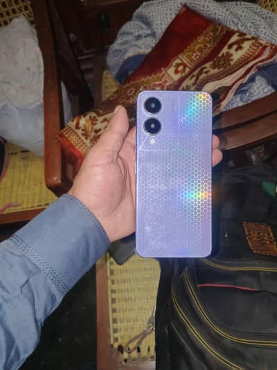 Vivo Y17s