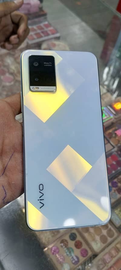 Vivo Y21