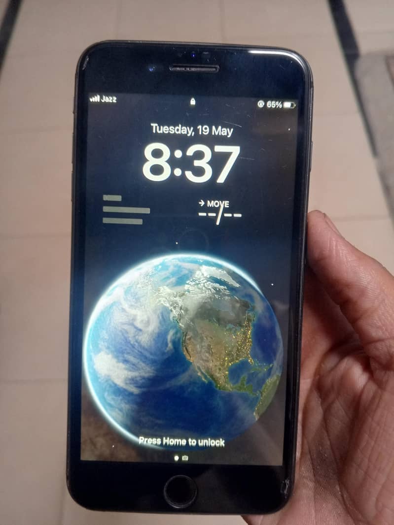 Apple iPhone 8 Plus 7