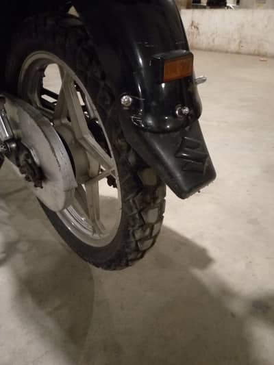 Suzuki GS 150 SE / 2022