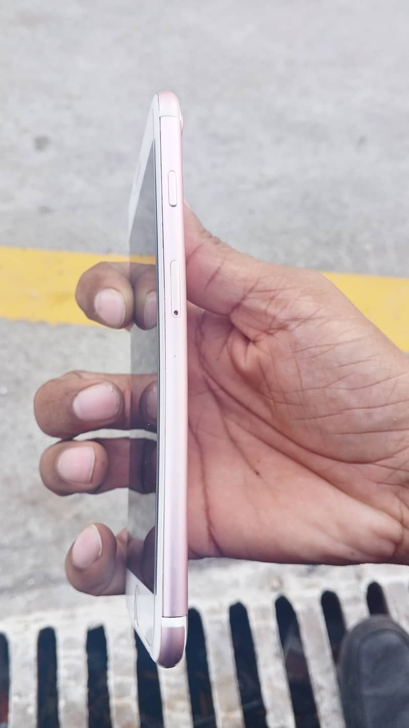 Apple iPhone 7 Plus 4