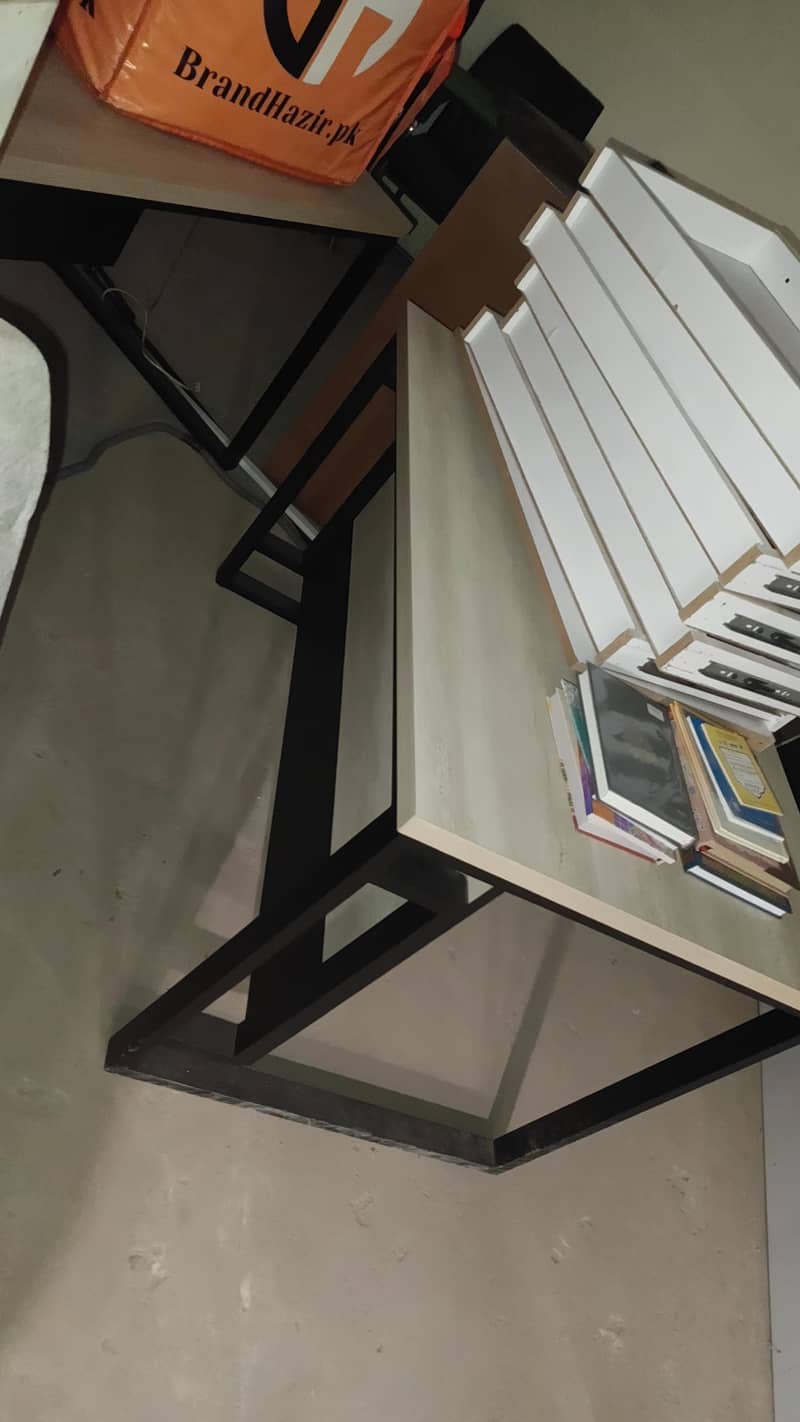 Office table 1