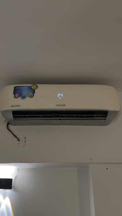 Kenwood 1 ton split Inverter AC (pristine condtion) for sale