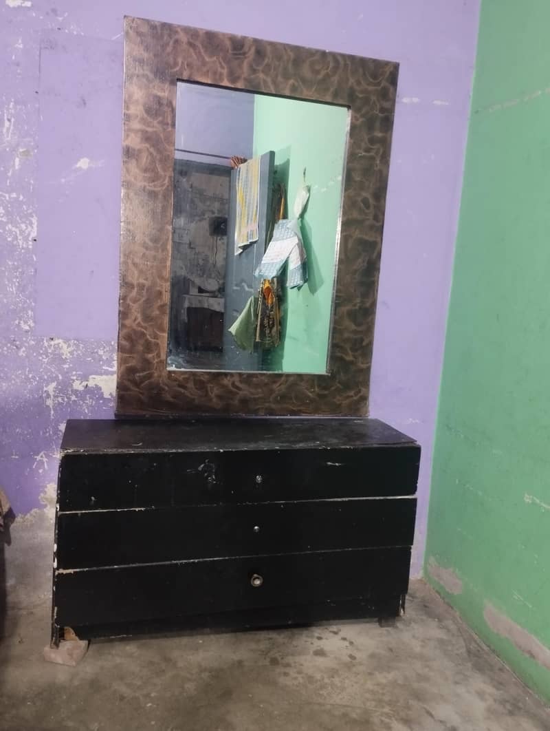 dressing table 1