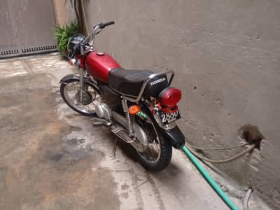 united 125