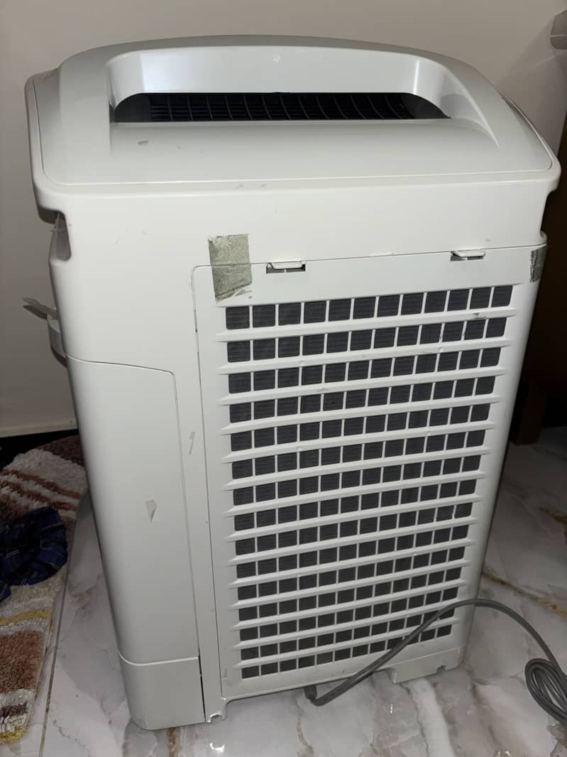Sharp Air purifier + humidifying function 1