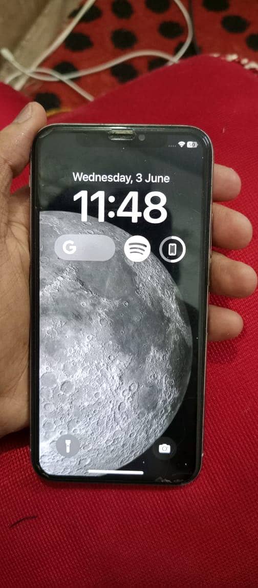 Apple iPhone X 3