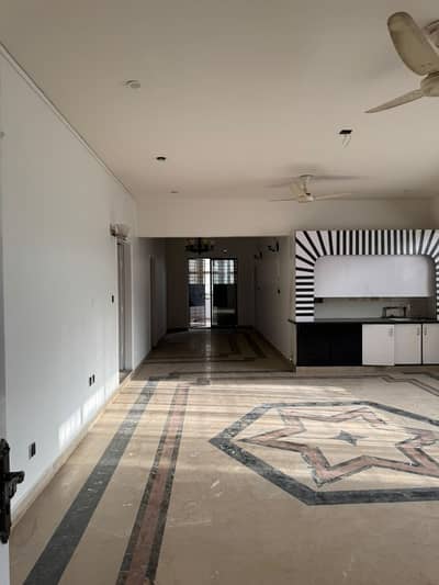 240 sqy House Ground+2 For Sale in Block 14 Johar