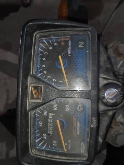 United 125