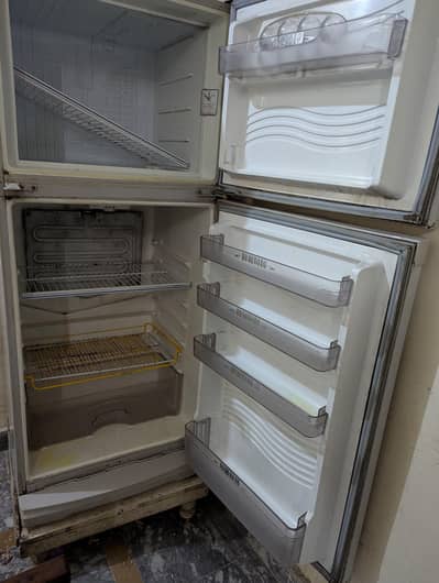 Dawlance Fridge medium size.