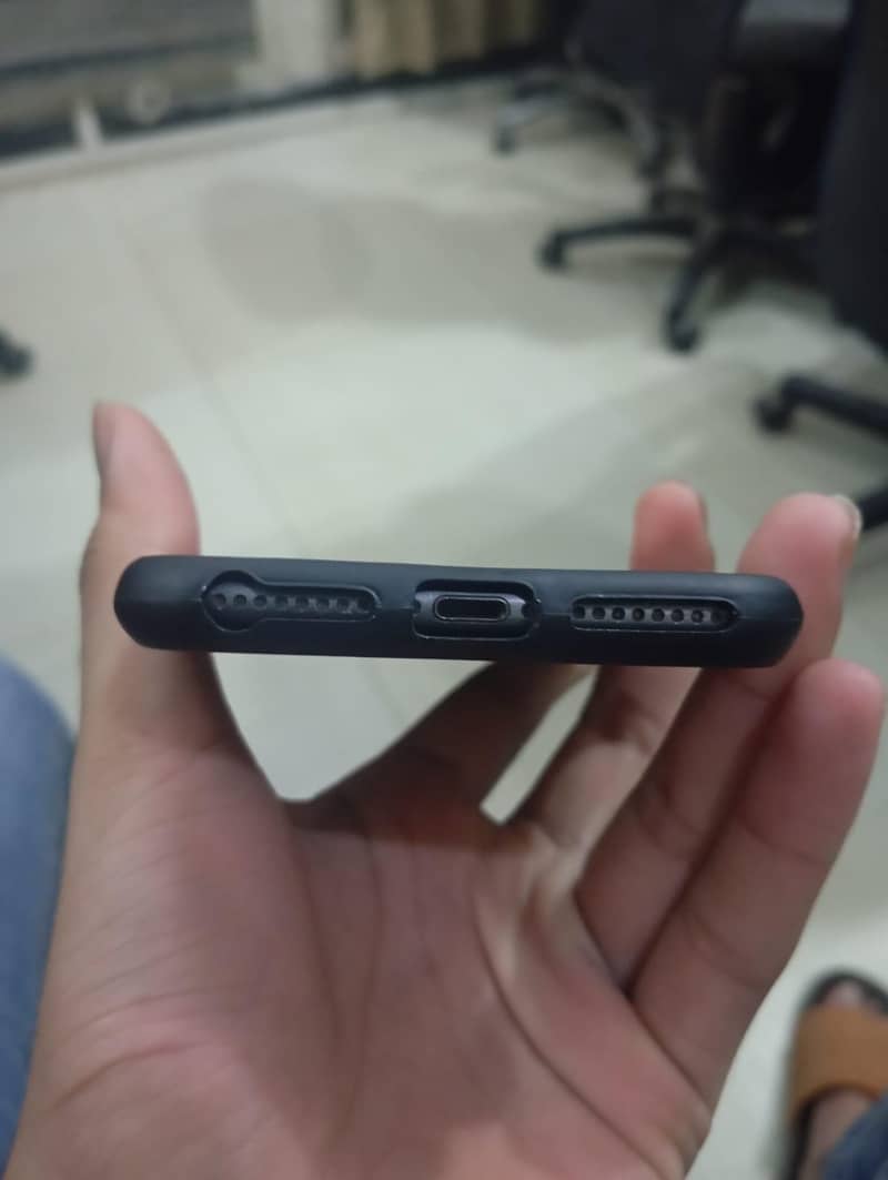 Apple iPhone 8 Plus 0