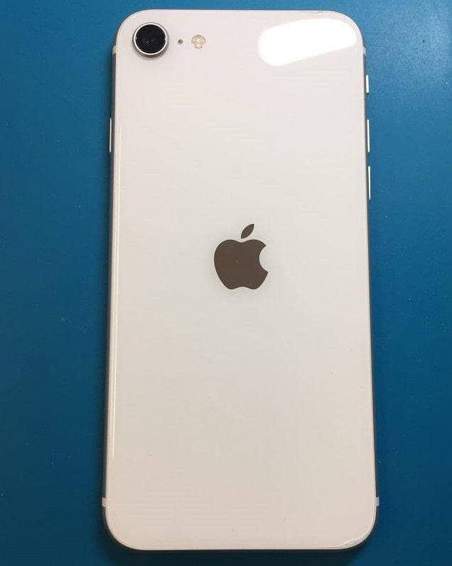 Apple iPhone SE 0