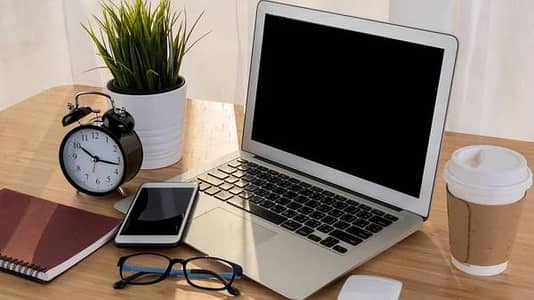 (Fresher) Female Receptionist Required.