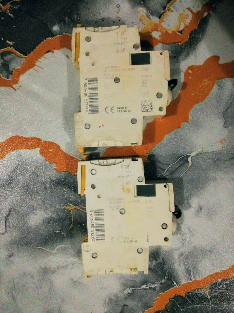 Electric difference item 11