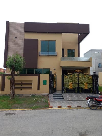 House For Sale In Bahria Nasheman Lahore