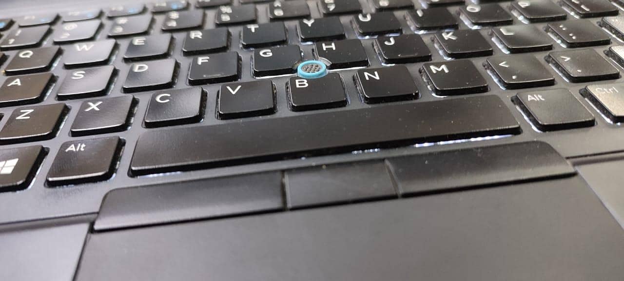 Dell Latitude E5550 2