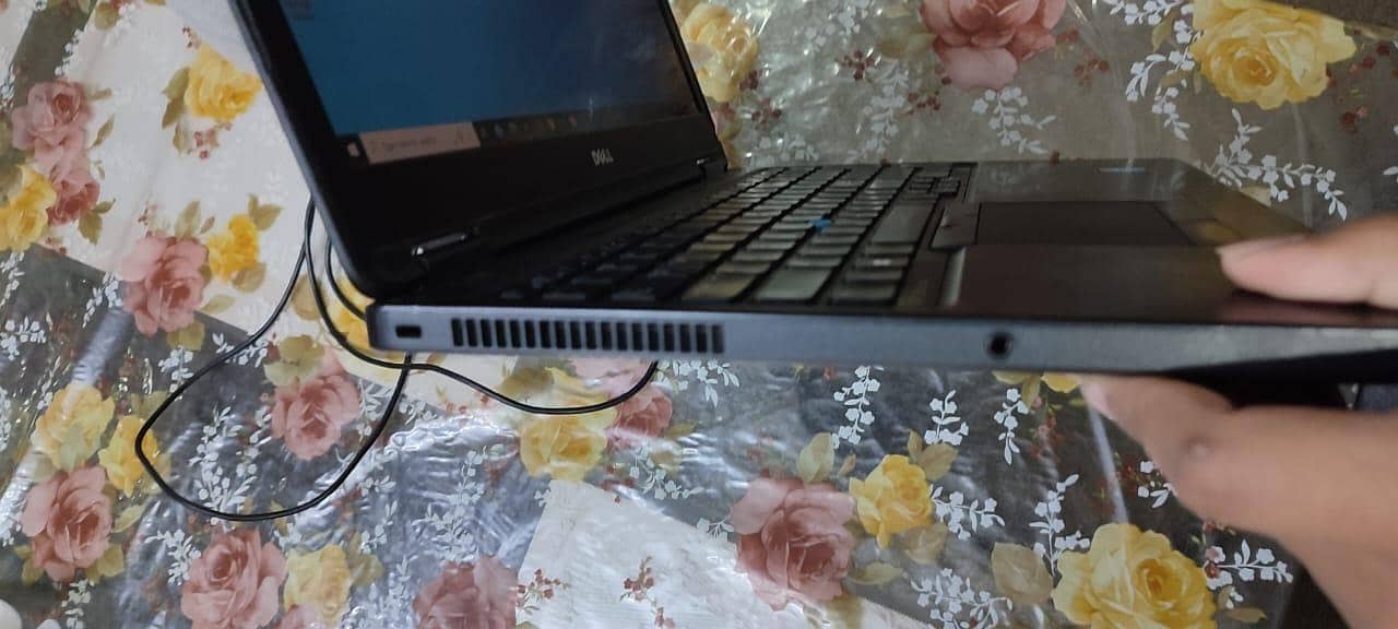 Dell Latitude E5550 3