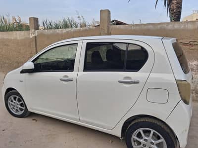 Daihatsu Mira 2015