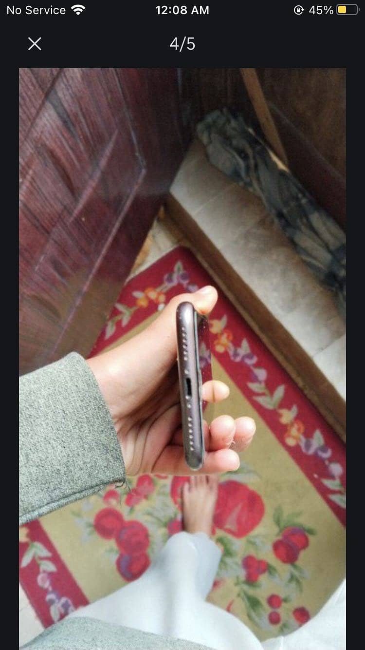 Apple iPhone 8 3
