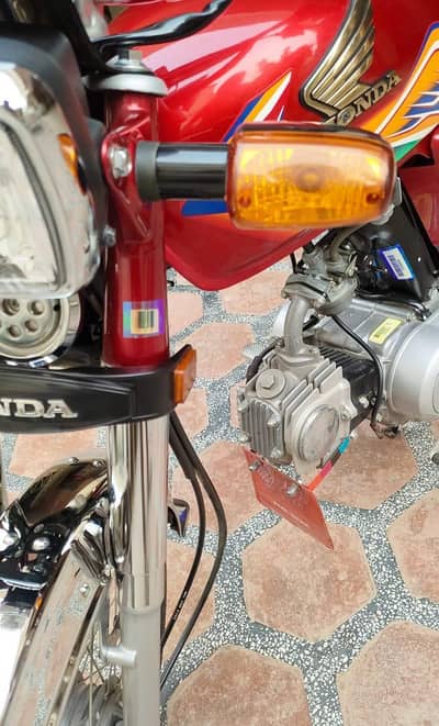 HONDA 70 cc motorcycle for sale hai 2020 watsap 0326/7231/864