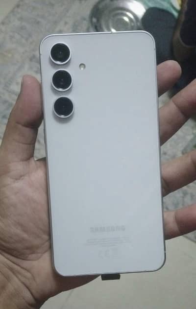 Samsung Mobile S24 FE