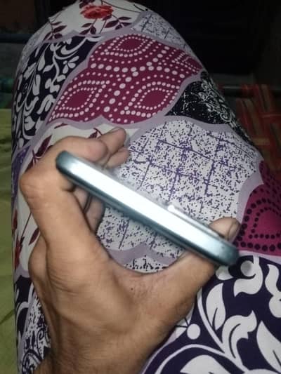 Vivo Y21 complete box