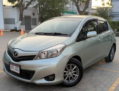 Toyota Vitz 2013 / 17 exc city Corolla alto mira