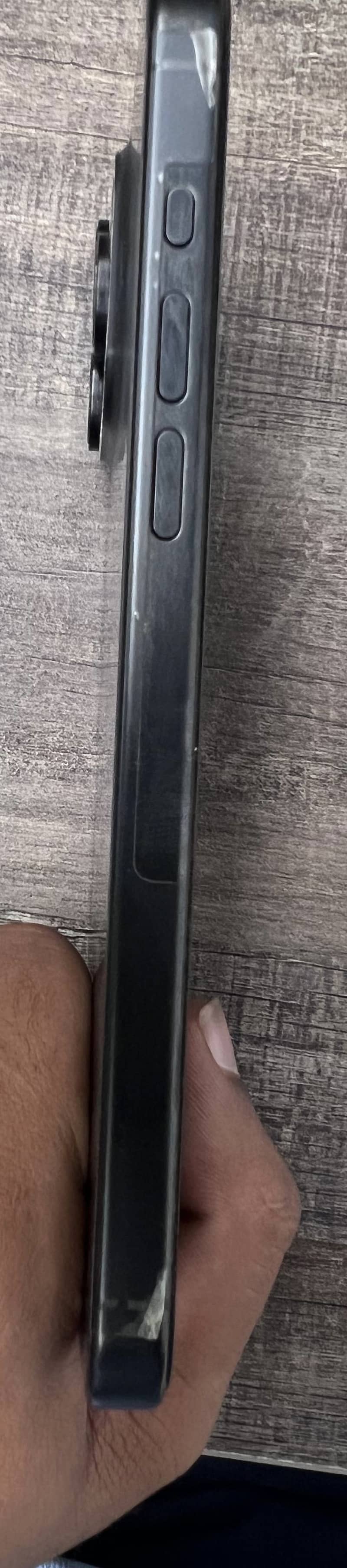 Apple iPhone 15 plus 4