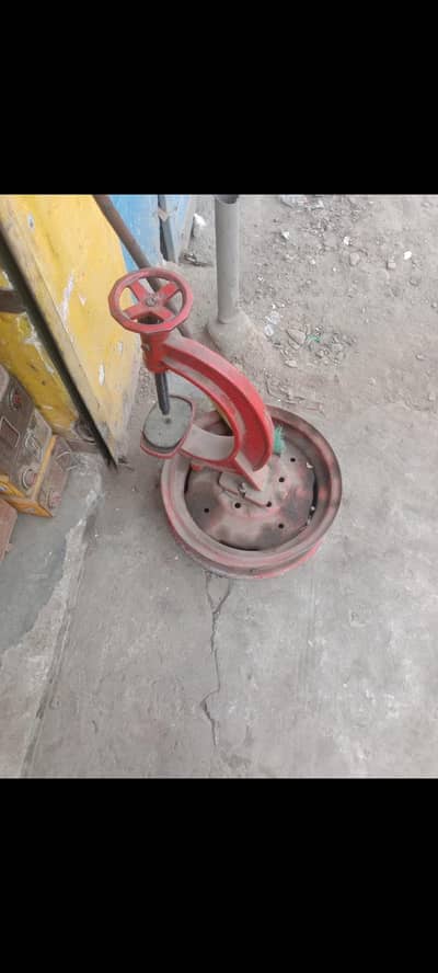 Tyre Changing Machine